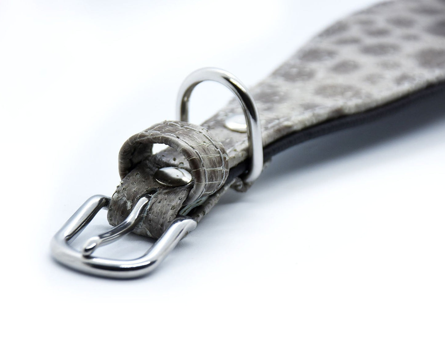 STEINBEIßER Halsband | Einzigartiges Fischleder-Halsband für Windhunde